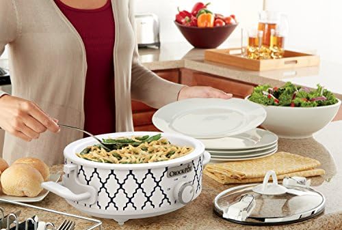 Crock-Pot 2.5 Quart Compact Casserole Slow Cooker - 82K2